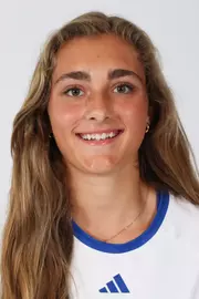 Maggie Holloway Headshot