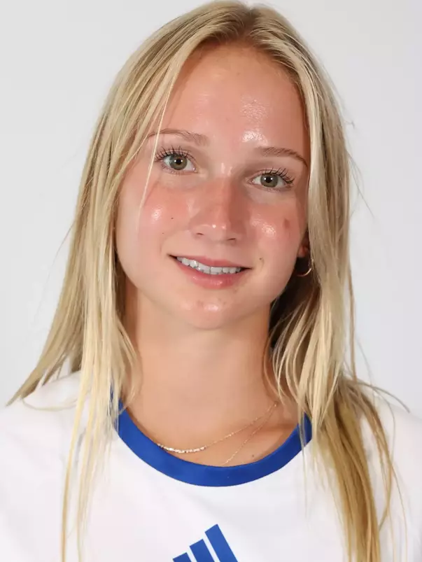 Lilli Lubic Headshot