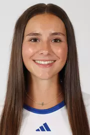Maggie Groh Headshot