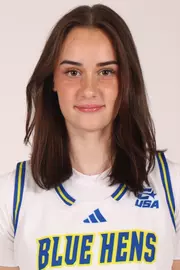 Ema Rychtecka Headshot