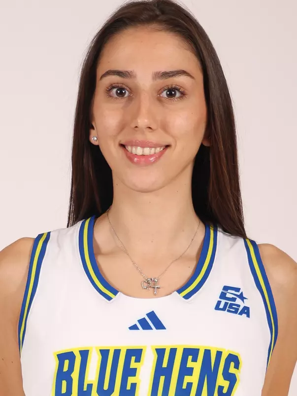 Milena Bigovic Headshot