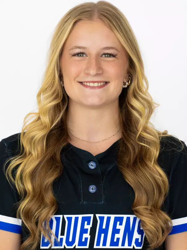 2027 Delaware Softball Headshots