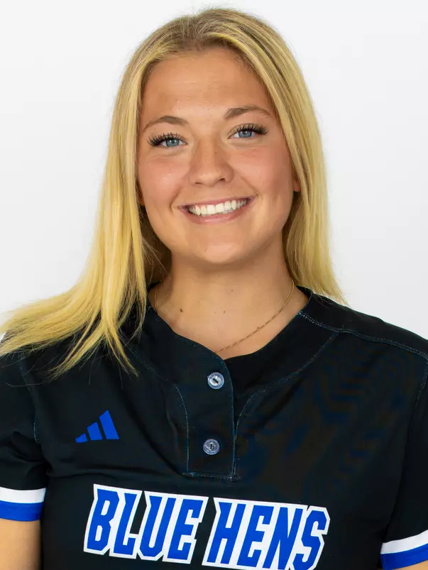2027 Delaware Softball Headshots