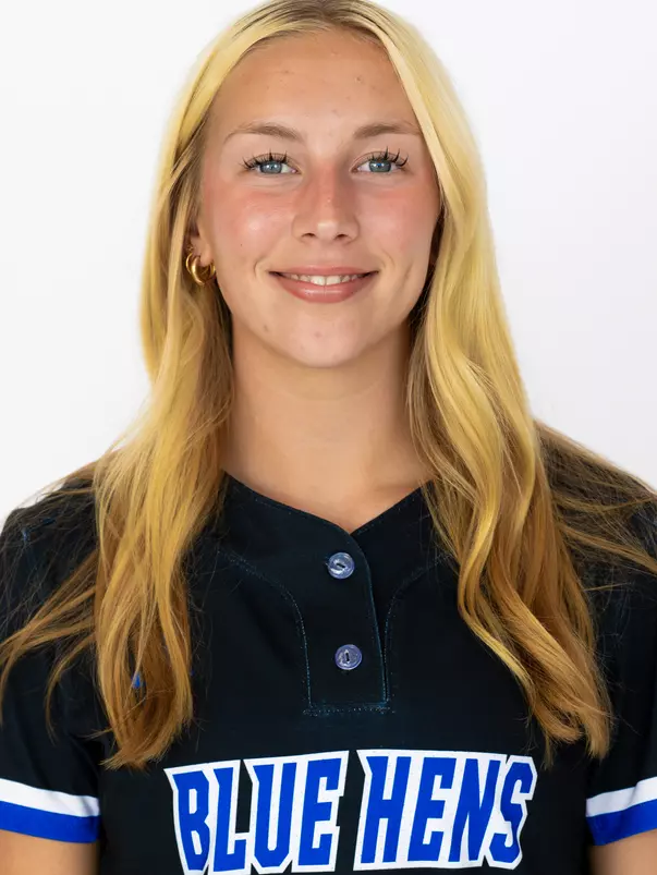 2027 Delaware Softball Headshots