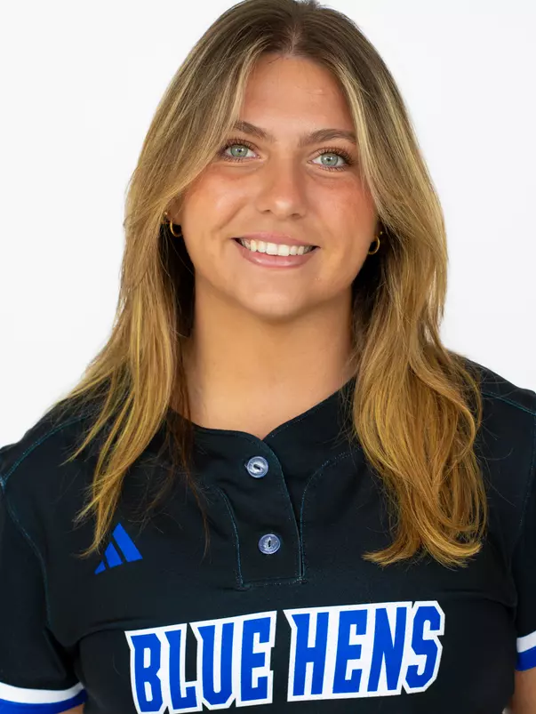 2027 Delaware Softball Headshots