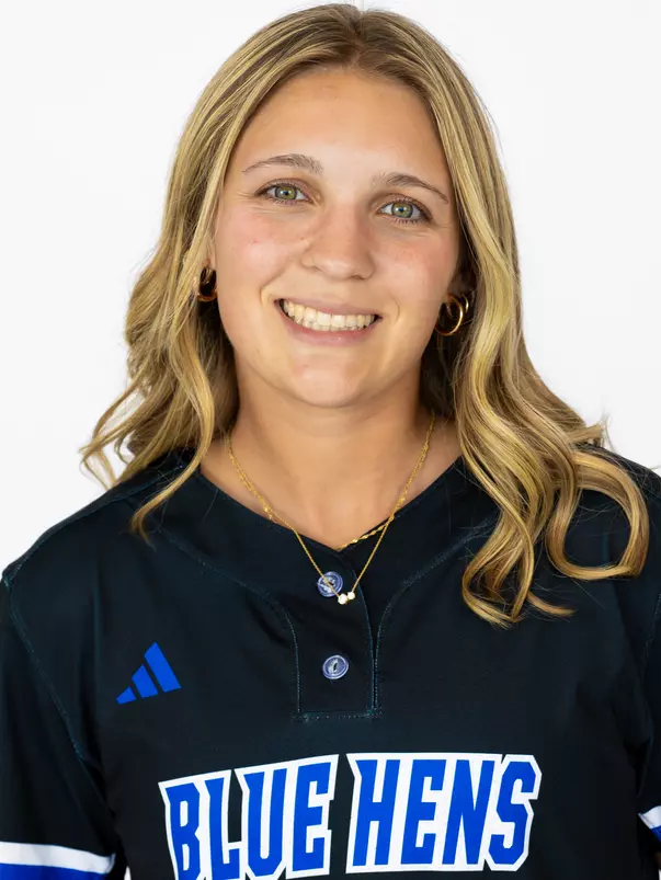 2027 Delaware Softball Headshots