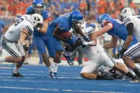 Broncos and Huskies to Meet in MAACO Bowl Las Vegas