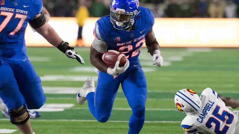 Mattison, Velazquez Earn MW Honors