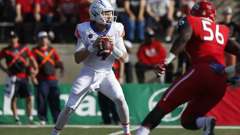 Broncos Fall, 28-17, At Fresno State