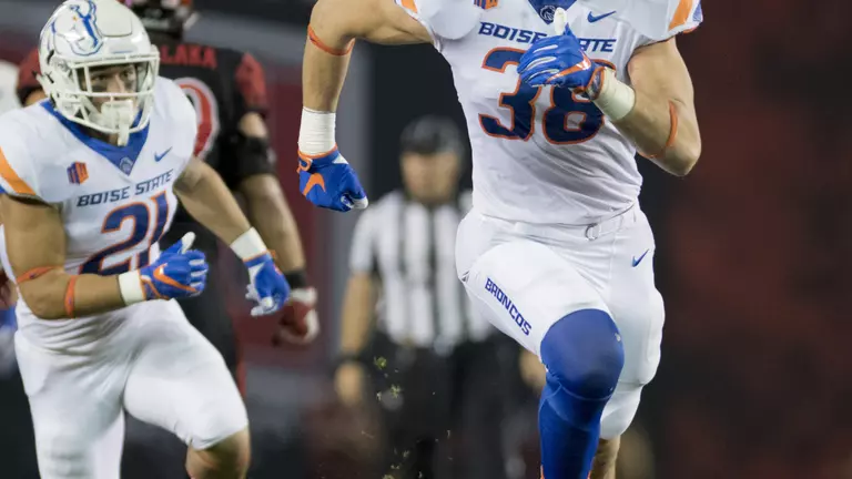 Vander Esch A Burlsworth Semifinalist