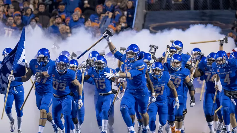 Vander Esch Voted Week's Top Bronco