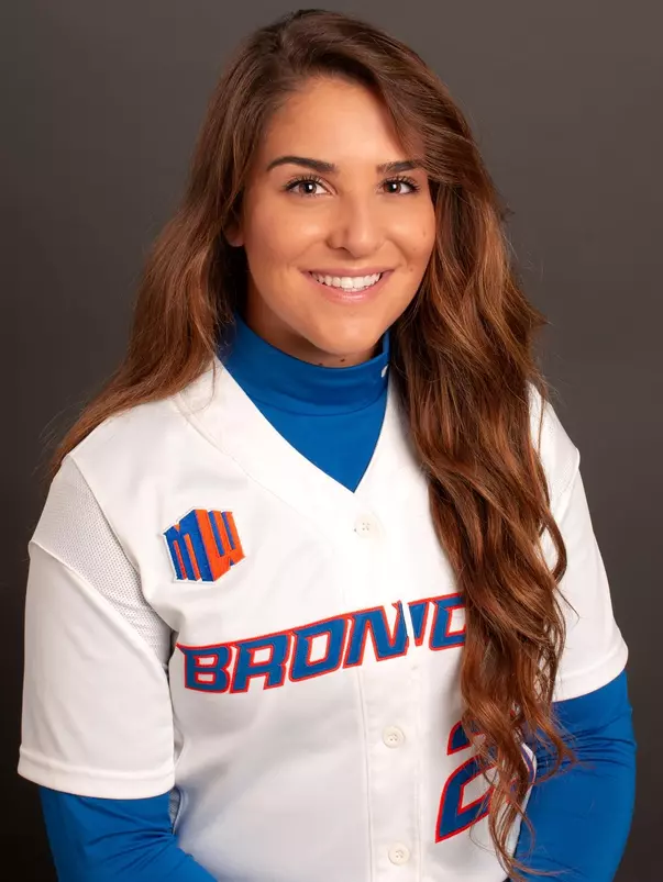 2019 Headshot of Cassidy Cangemi