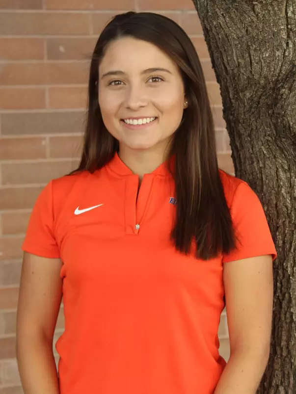 2018-19 Headshot of Alejandra Lobelo