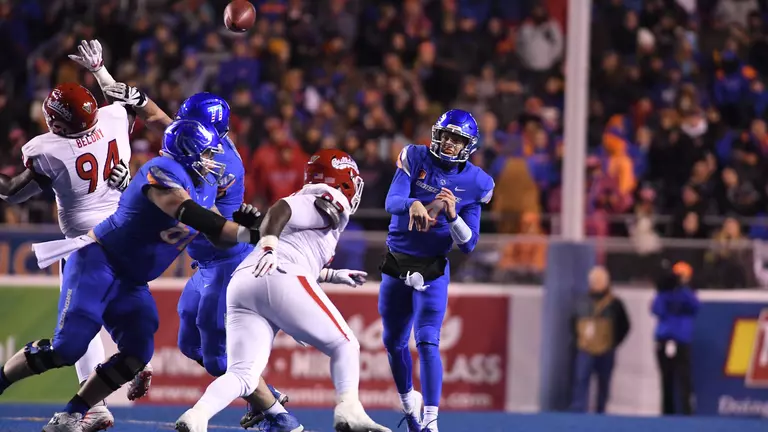 Rypien Named Manning Award QB Of The Week