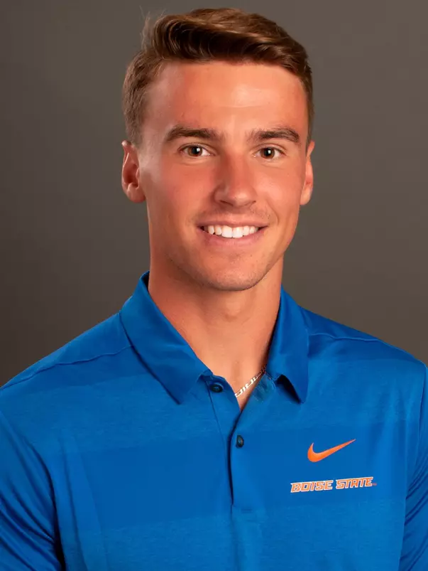 2018-19 Headshot of Max Blancaneaux