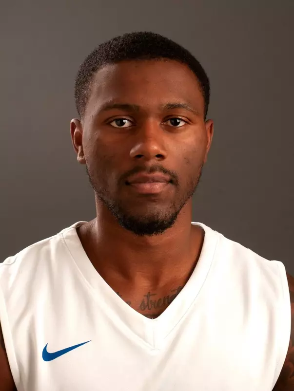 2018-19 Headshot of Marcus Dickinson
