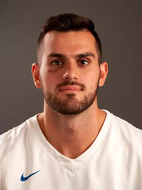 2018-19 Headshot of Zach Haney