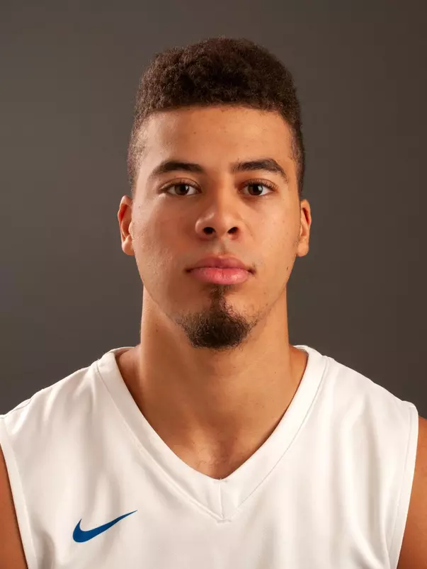 2018-19 Headshot of Alex Hobbs