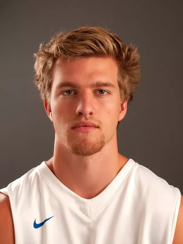 2018-19 Headshot of Max Rice