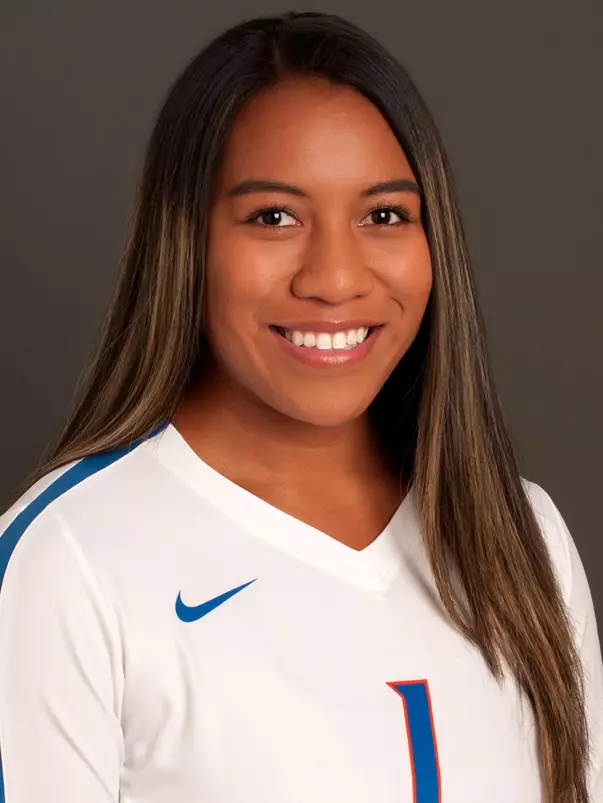 2018 Headshot of Sabryn Roberts