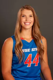 2018-19 Headshot of Emerald Toth