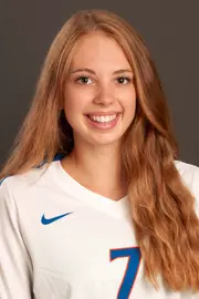 2018 Headshot of Hannah Kochl