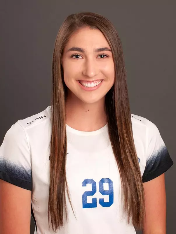 2018 Headshot of Kennedy Oleson