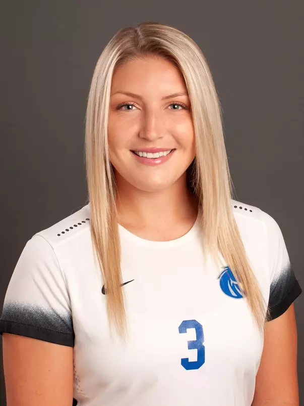 2018 Headshot of Addison Standlee