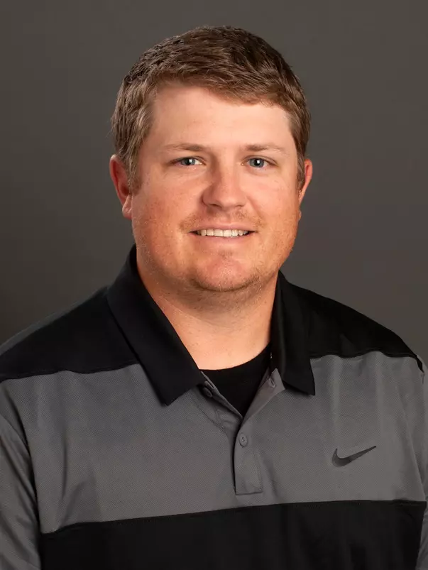 2019 Headshot of Andrew Rich