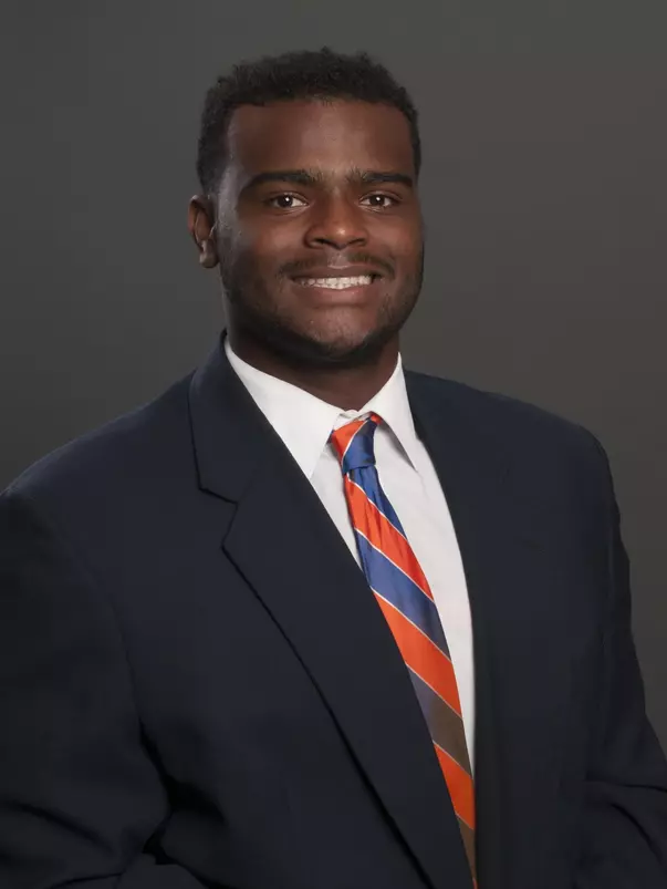 2018 Headshot of Dallas Holliday