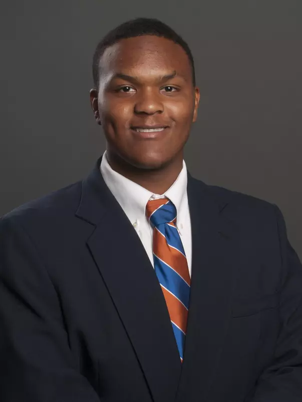 2018 Headshot of Andrew Van Buren