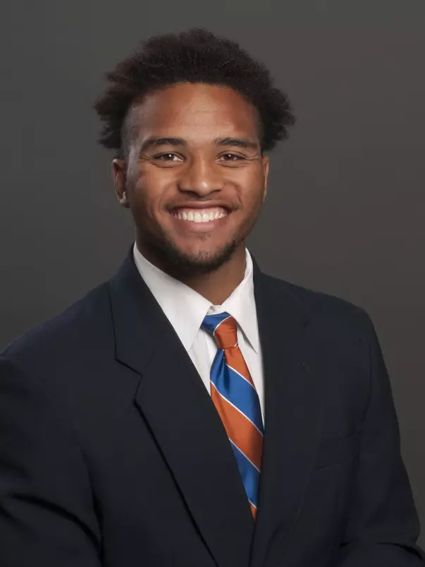 2018 Headshot of Avery Williams