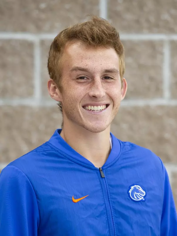 2018-19 Headshot of Riley Campbell