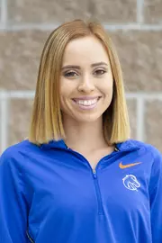 2018-19 Headshot of Claire Graves