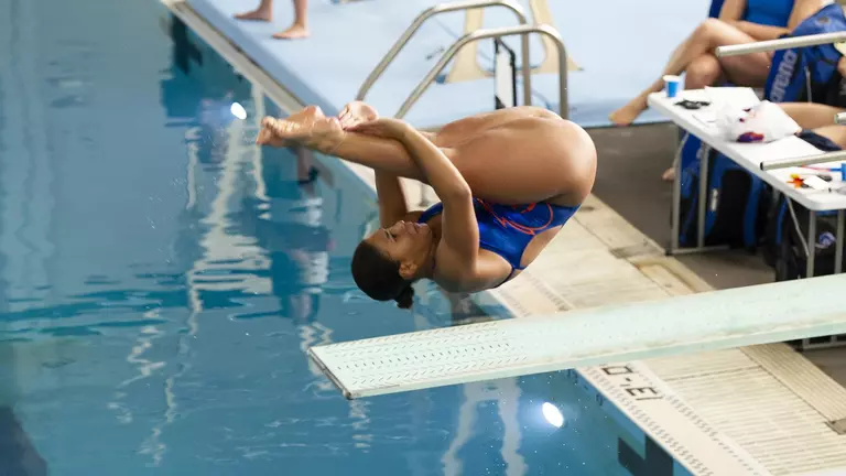 Divers Lead Broncos on Day One of MW Championships