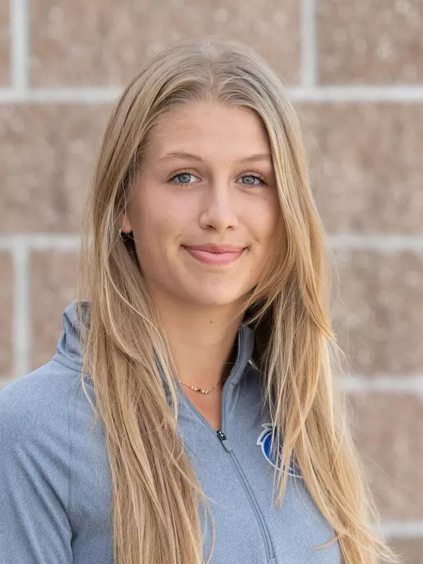 2019-20 Headshot of Abi Dargan