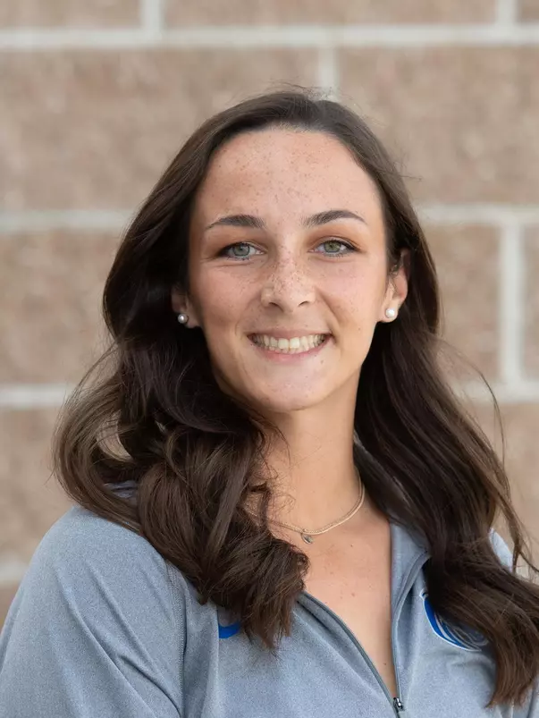 2019 Headshot of Emily Stiles
