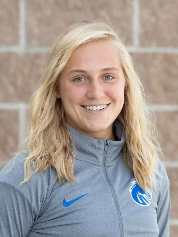 2019 Headshot of Camille Winterton