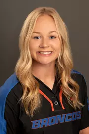 2020 Headshot of Emily Alandt