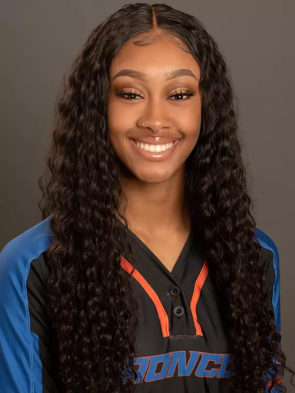 2020 Headshot of India Kelly
