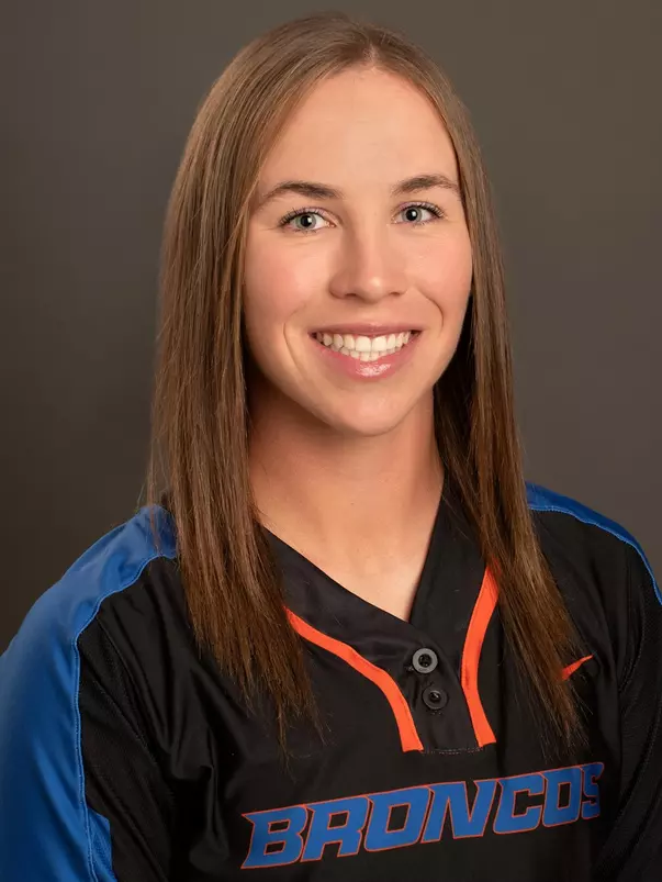 2020 Headshot of Kelsey Lalor