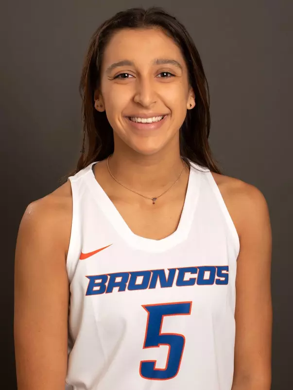 2019-20 Headshot of Laia Soler