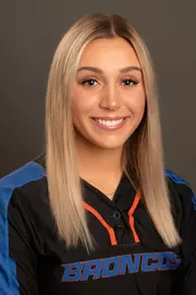 2020 Headshot of Abby Winckur