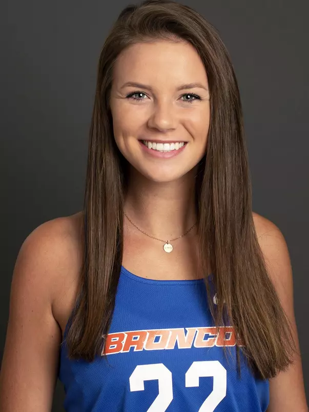 2020 Headshot of Kenna Hanses