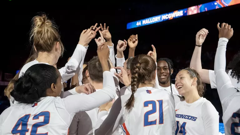 Broncos Host Washington State Wednesday
