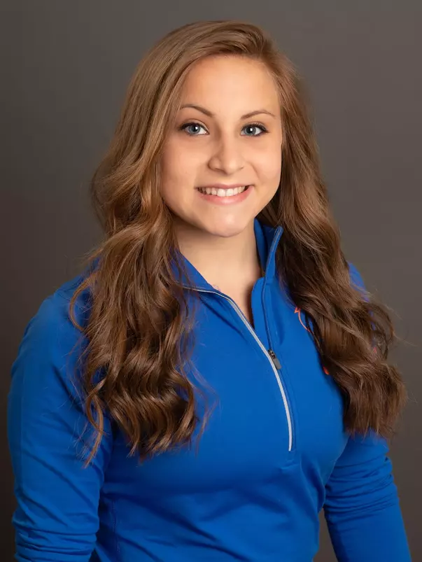 2020 Headshot of Adriana Popp