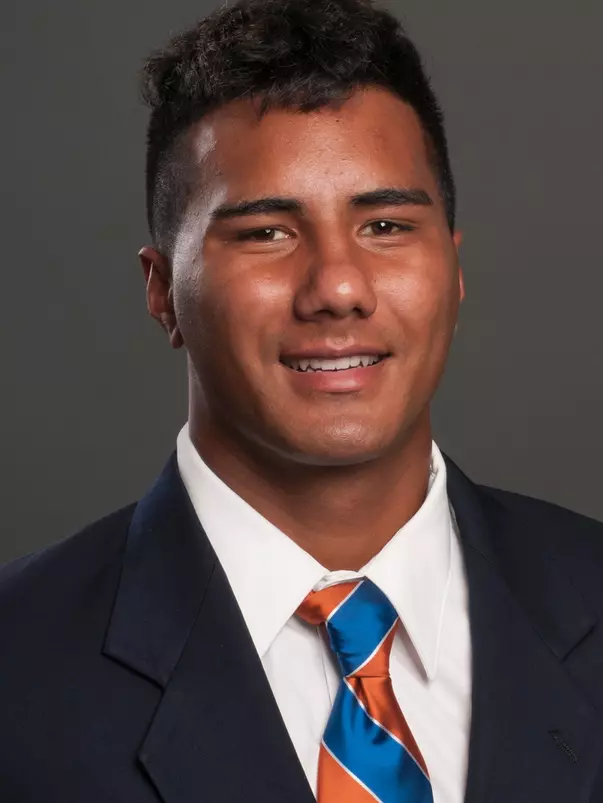 2019 Headshot of Kukea Emmsley