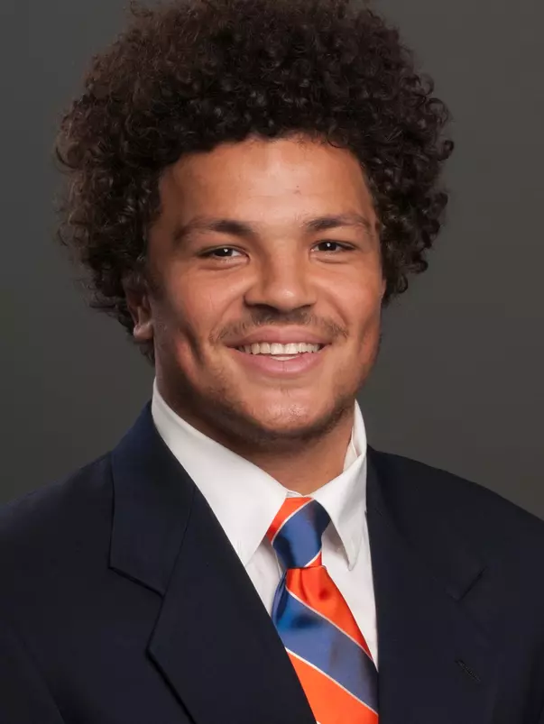 2019 Headshot of Jordan Happle