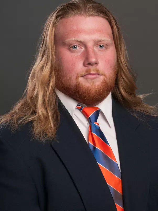 2019 Headshot of Garrett Larson