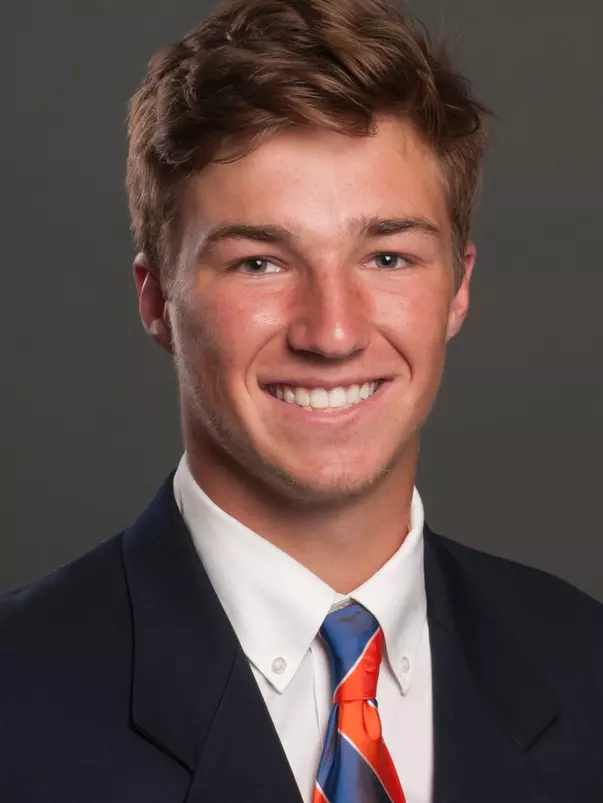 2019 Headshot of Riley Smith